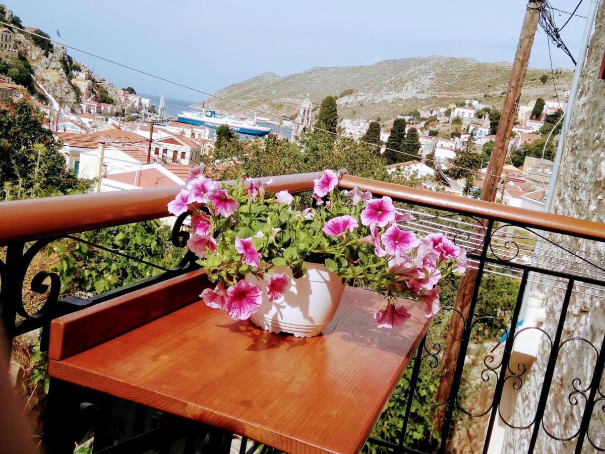 Grandma'S House Apartment Symi Exterior photo